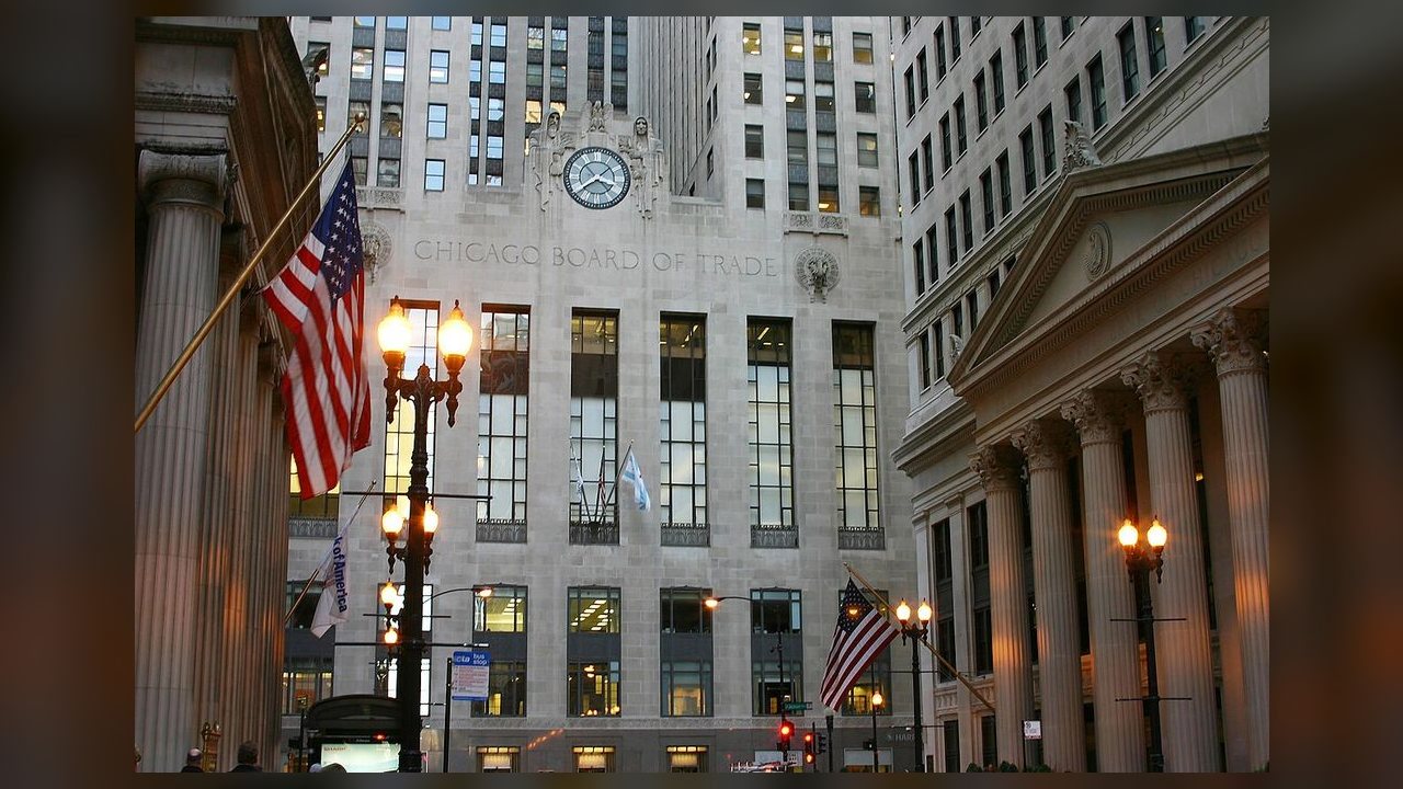 Soja fecha em alta em Chicago com piora das lavouras nos EUA e forte alta do óleo