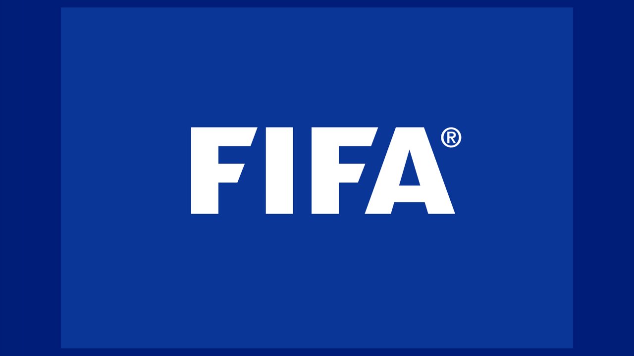 Sanções da Fifa e da Uefa expõem embate entre tradição e discriminação nas arquibancadas do futebol