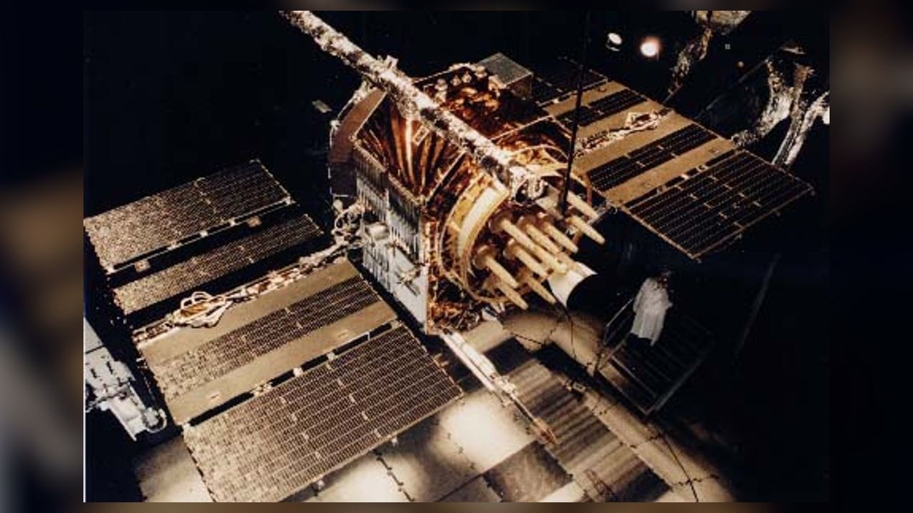 Engenheiro descobre que satélites GPS dos EUA transmitem códigos secretos há duas décadas