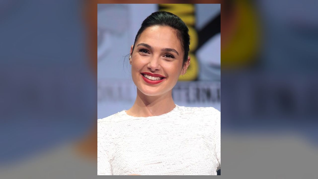 Gal Gadot critica forma como DC conduziu fim de "Mulher-Maravilha 3" e saída de Henry Cavill