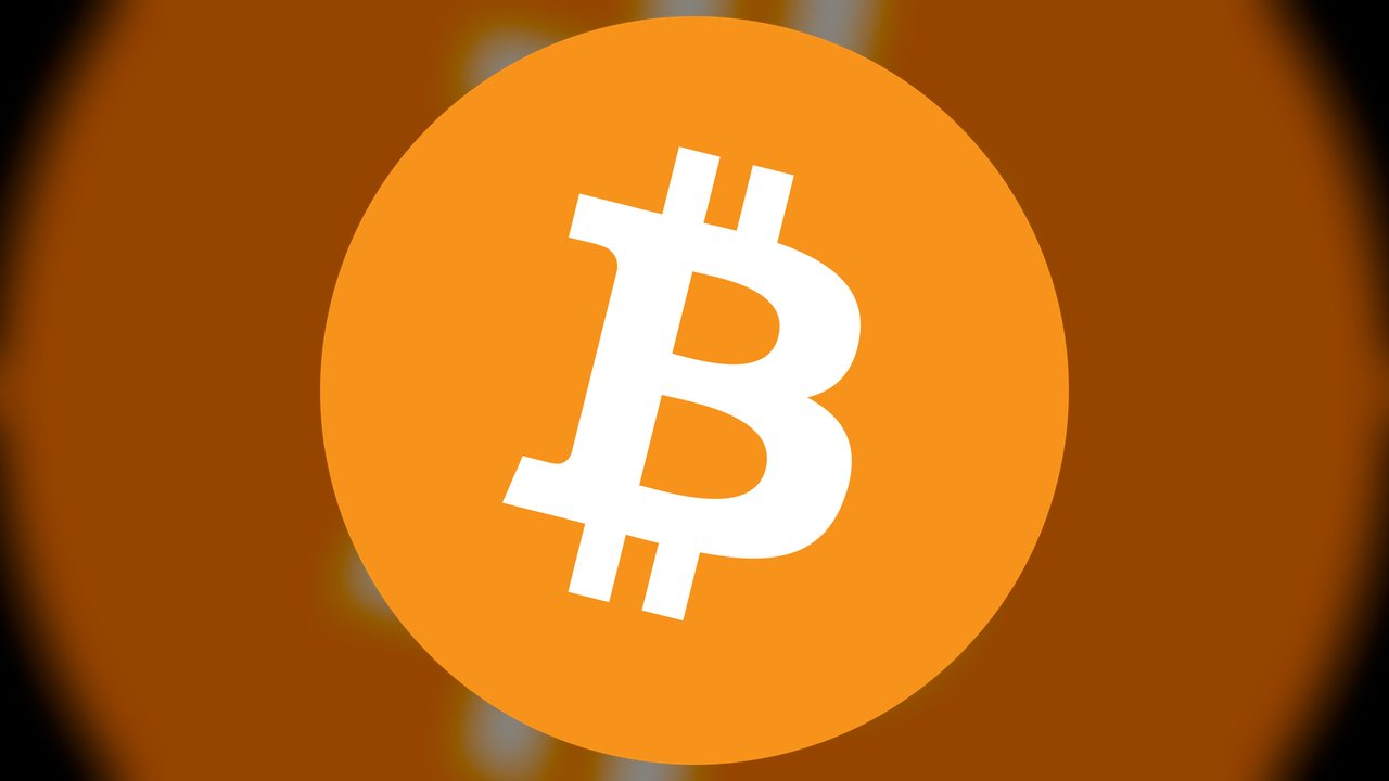 Bitcoin sobe 11% e ethereum dispara 20% após anúncio do Tesouro dos EUA